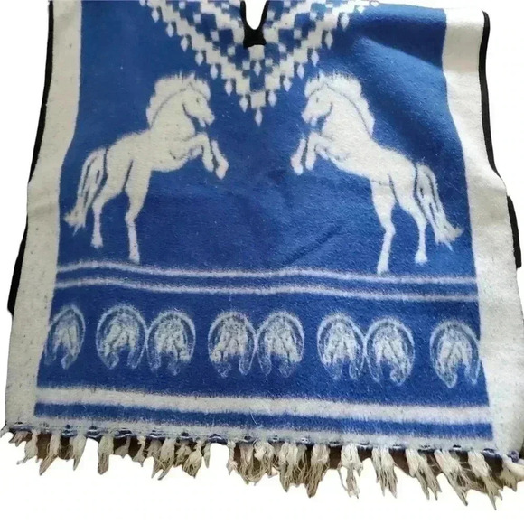 San Patricio Blue Horse Poncho - Picture 2 of 4